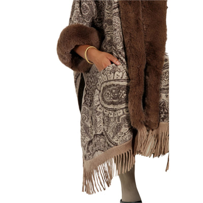 Faux Fur Fringe Print Cape